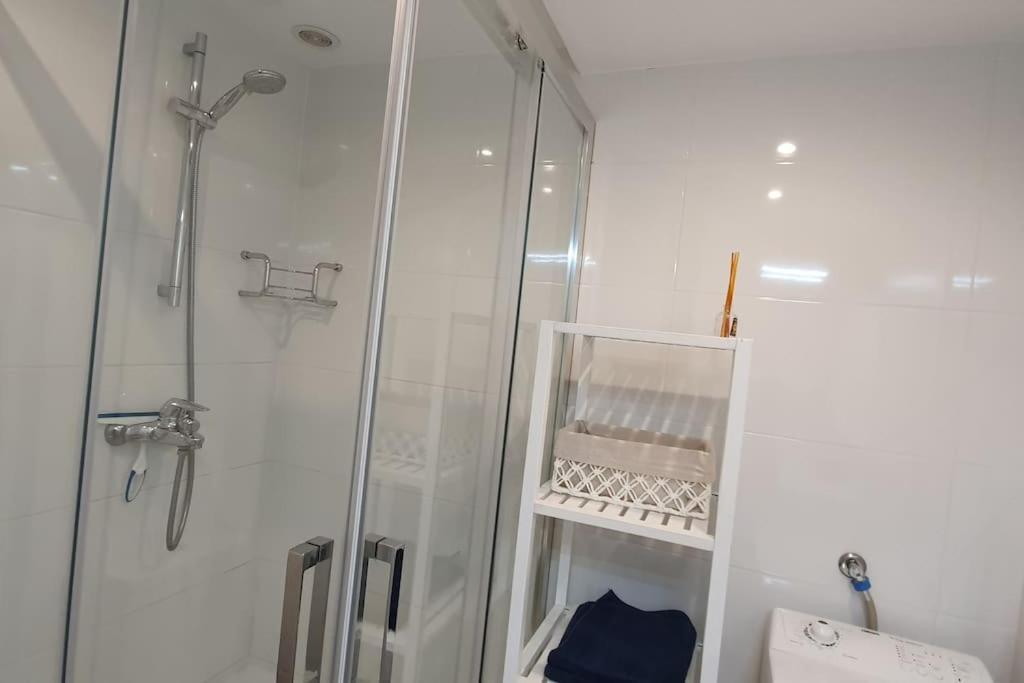 Moderno Apartamento En El Centro. El Carmen Wifi Gijón Esterno foto