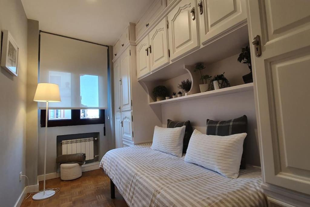 Moderno Apartamento En El Centro. El Carmen Wifi Gijón Esterno foto